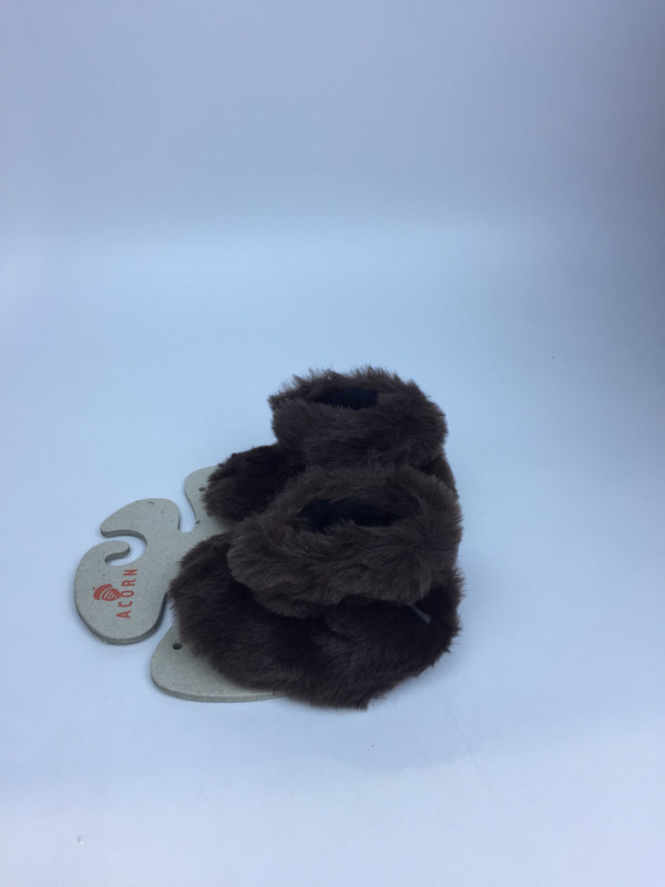 Acorn Kids Tex Easy Bootie Slipper Brown Bear Small Pair of Shoes