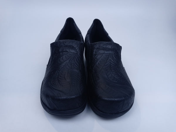 Easy Works Women Bind Health Care Shoe Black Embossed 9 Wide Us Pair of Shoes