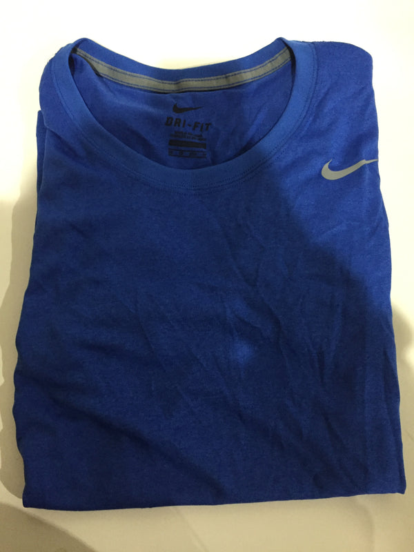 Nike Women Size XSmall Royal Trainng T-Shirt