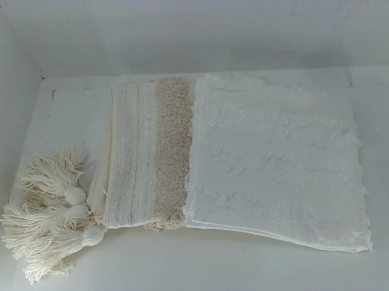 Inspired Ivory Pillow Color Pearl Size 18x18