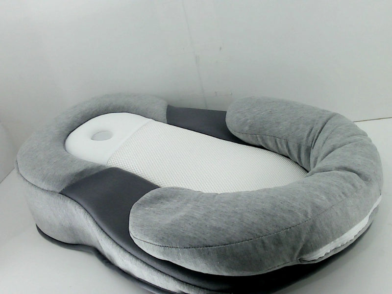 Portable Baby Lounger - White/Gray