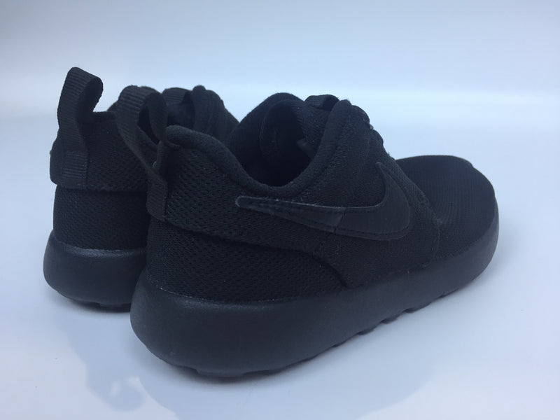 Nike Kids Roshe One (PS) Running Shoe-Black-Size 10c