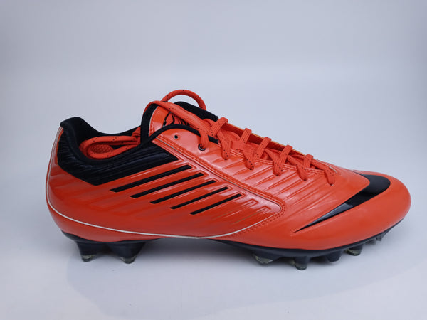 Nike Men Size 13.5 Inch Color Orange Black Sport Cleat Pair of Shoes