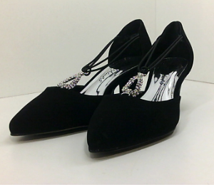 Easy Street Womens 30-6021 Closed Toe Heels Black Size 7.5 Medium Pair of Shoes