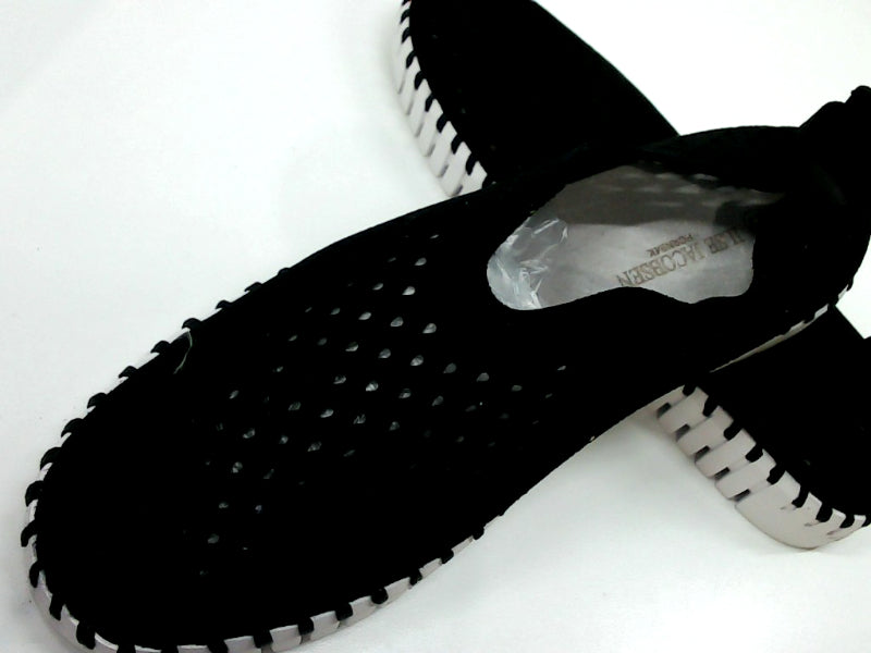 Womens Ilse Jacobsen Hornbaek Flats Color Black Size 9 Pair of Shoes
