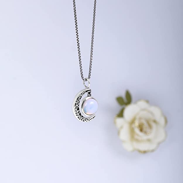 GIVA 925 Sterling Silver Oxidised Silver Moonstone Crescent Pendant with Box Chain