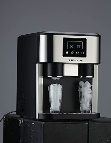 Frigidaire EFIC245 SS 3 in 1 Countertop Crushed Style Ice Crusher and Cube Maker