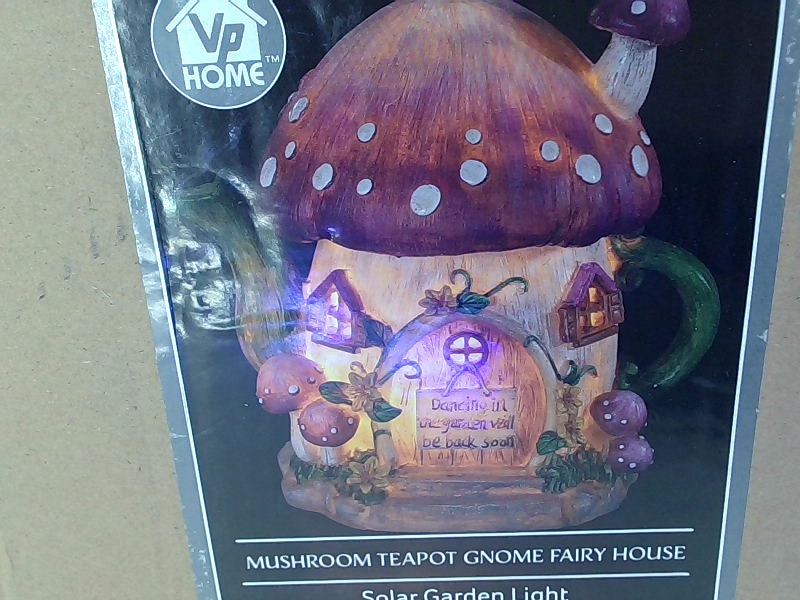 Whimsical Mushroom Solar Garden Light Décor