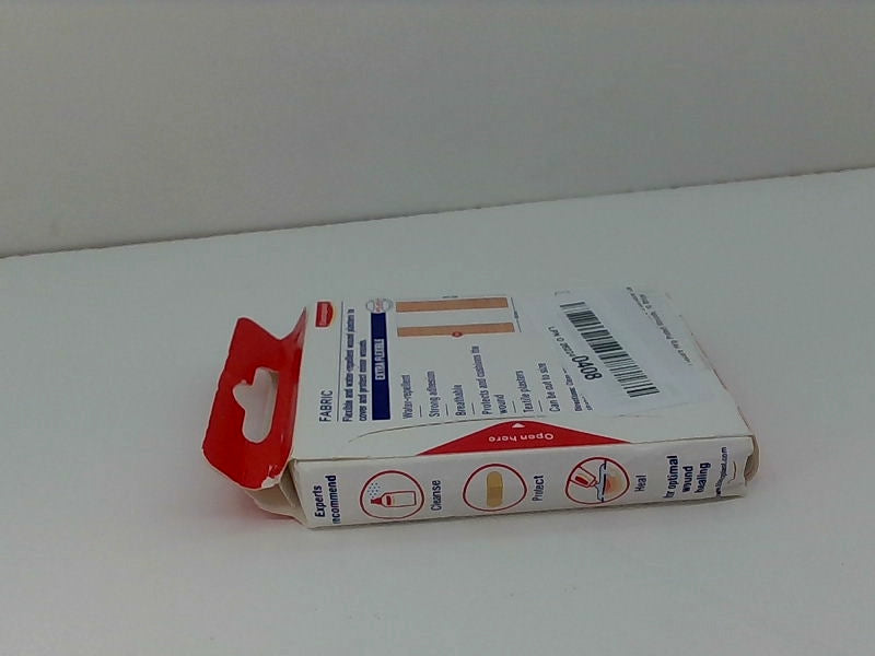 Elastoplast Fabric Bandages - Water-Resistant 1m Roll