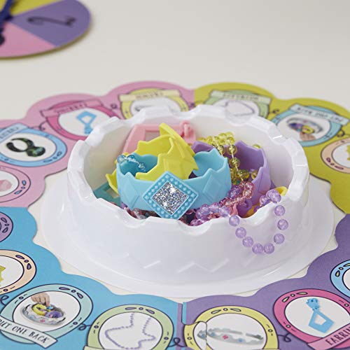 Pretty Pretty Princess Board Game Jewelry Dress Up Ages 5 Plus 2 to 4 Players