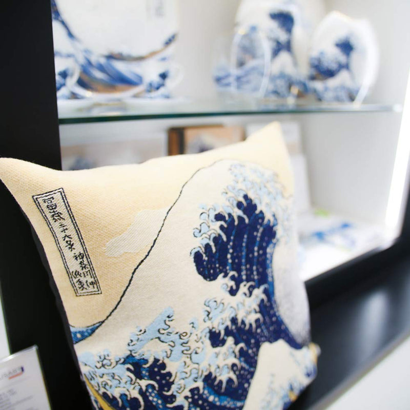 Artistic Kanagawa Wave Pillow Case 18x18 Inches Jacquard Fabric