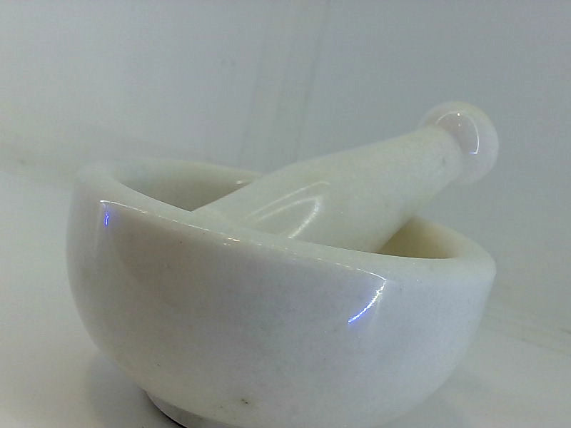 Kleo 6" Natural Stone Mortar and Pestle Set - White