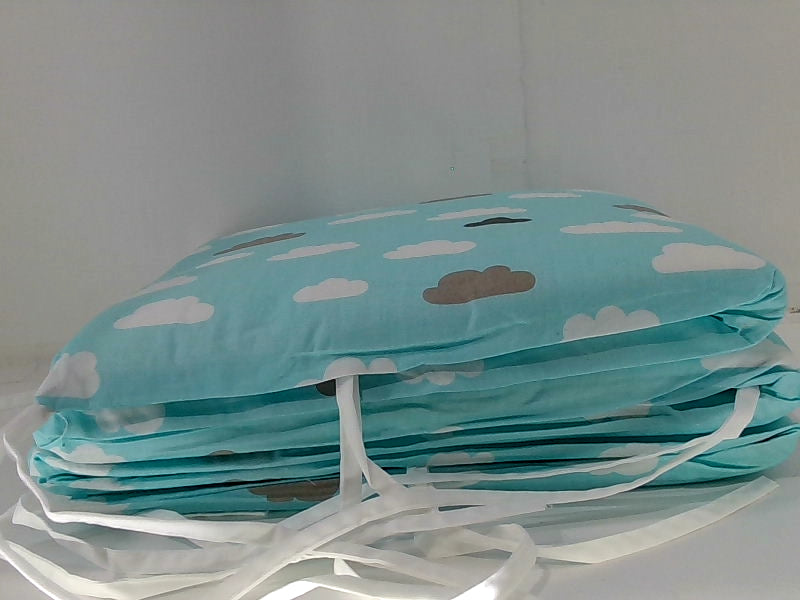 Baby Crib Bumper with Cloud Pattern Blue