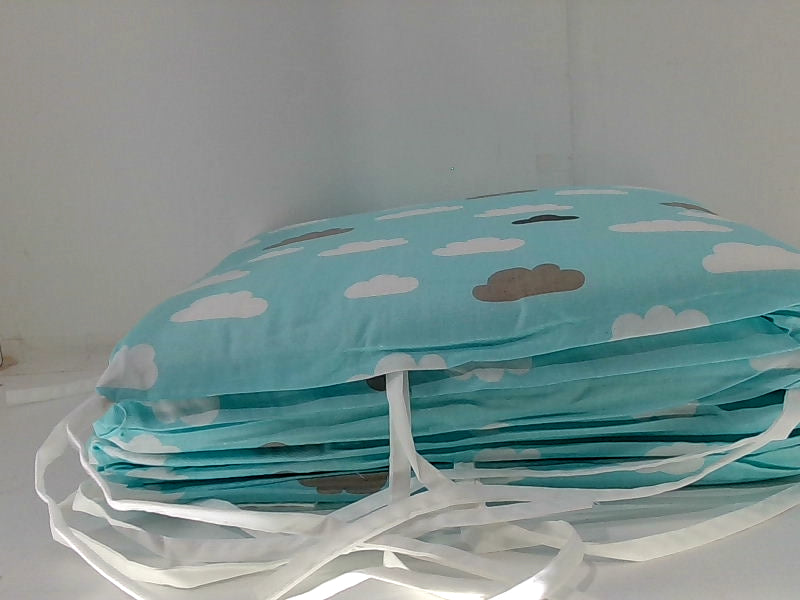 Baby Crib Bumper with Cloud Pattern Blue