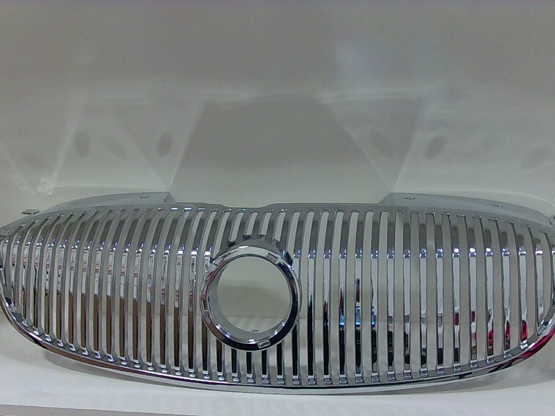 Silver Car Front Grille Accessory for Vehicles