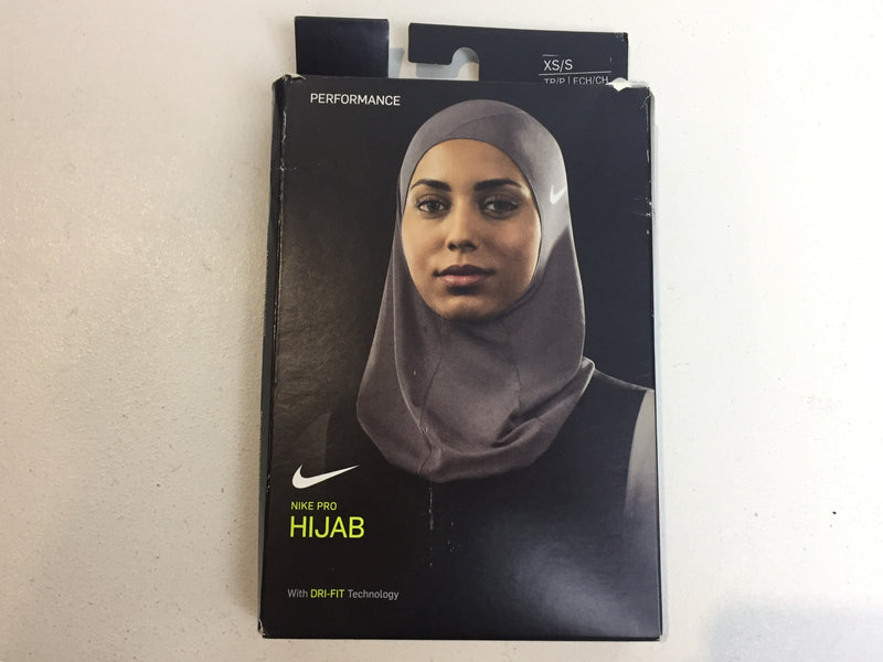 Nike Pro HIJAB Performance Hijab Atmosphere Grey/White Size XS