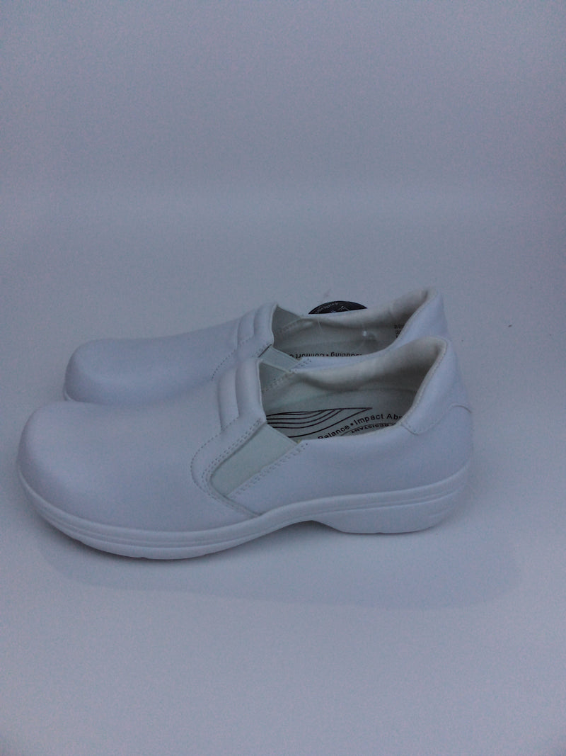 Easy Works Women's Bind Health Care Professional Shoe White Size 9 Pair of Shoes