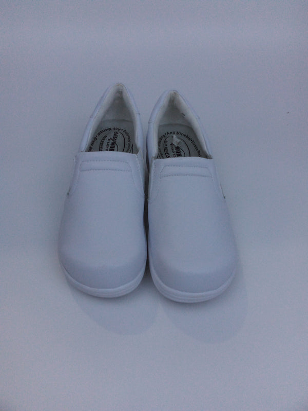 Easy Works Women's Health Care Professional Shoe White Size 6w Pair of Shoes