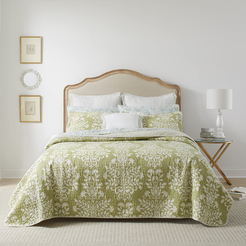 Reversible Sage Queen Quilt Set with Matching Shams