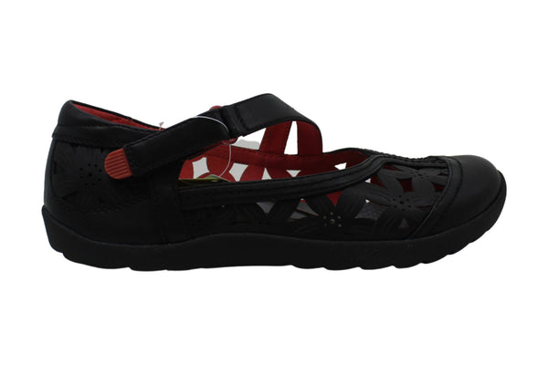 Bare Traps Womens Ferra Leather Closed Toe Walking Sport Sandals Color Black Size 7.5