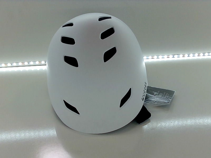 Medium White Outdoor Master Helmet for Sports Safety