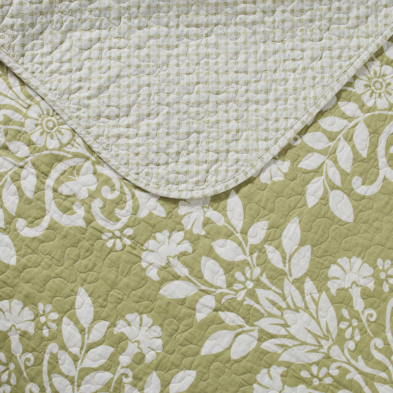 Reversible Sage Queen Quilt Set with Matching Shams