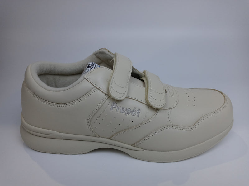 Propét Mens Life Strap Walking Athletic Shoes Off White Size 11 5e Pair of Shoes
