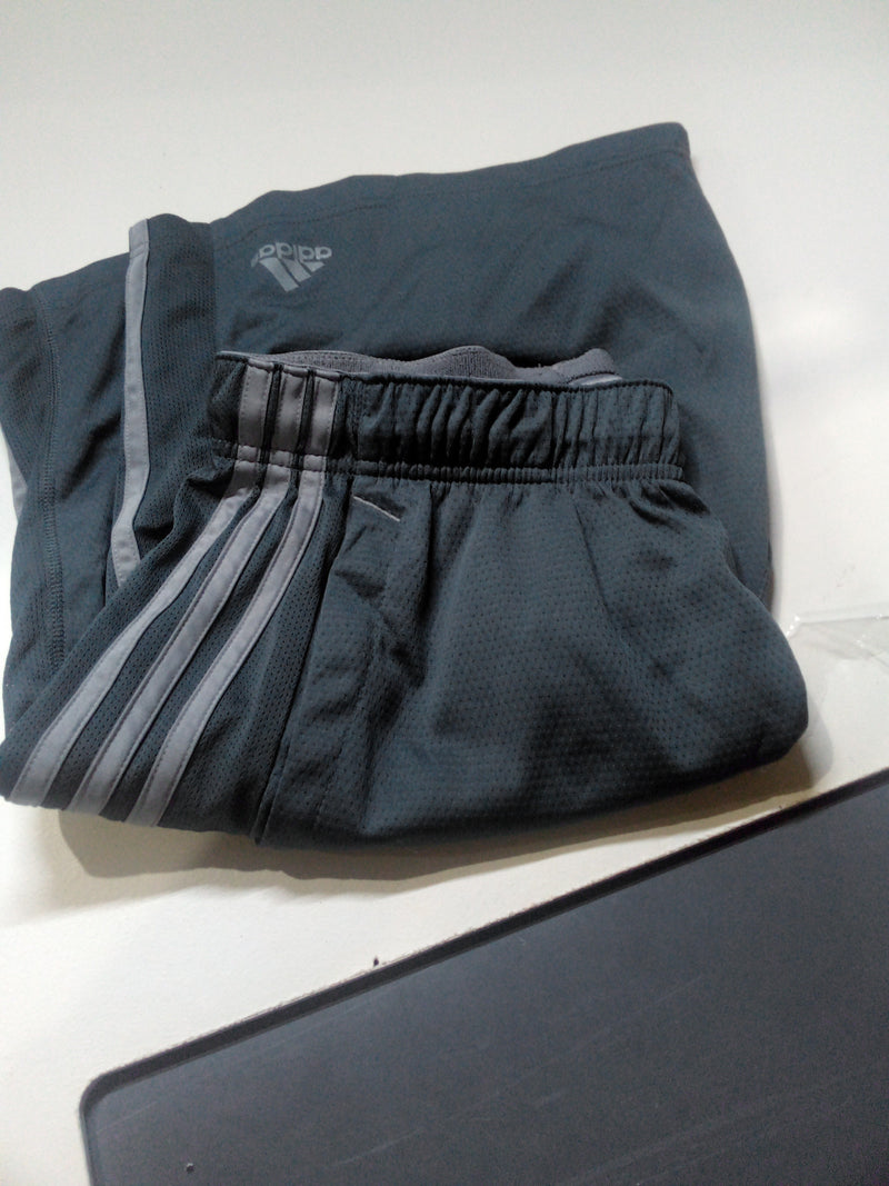 adidas Men's Essentials 3-Stripe Shorts, Dark Onix/Tech Grey, Medium