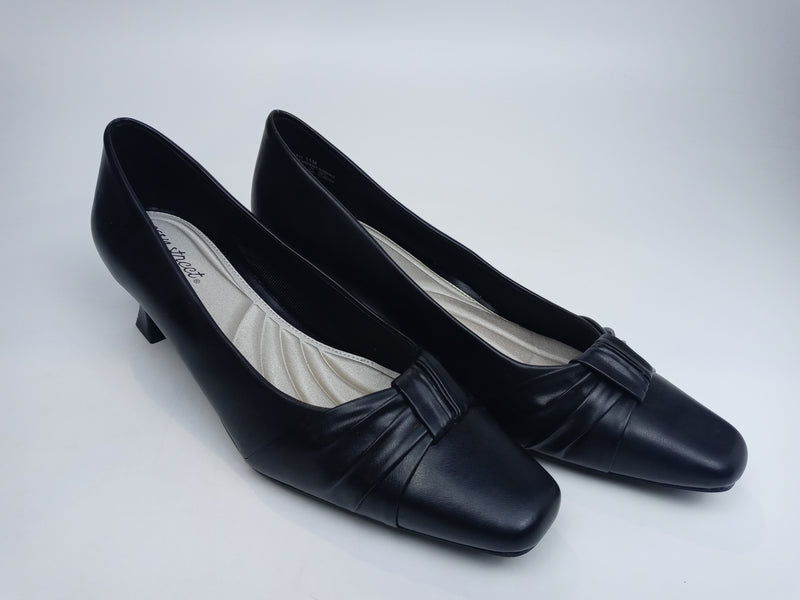 easy street waive dress pumps