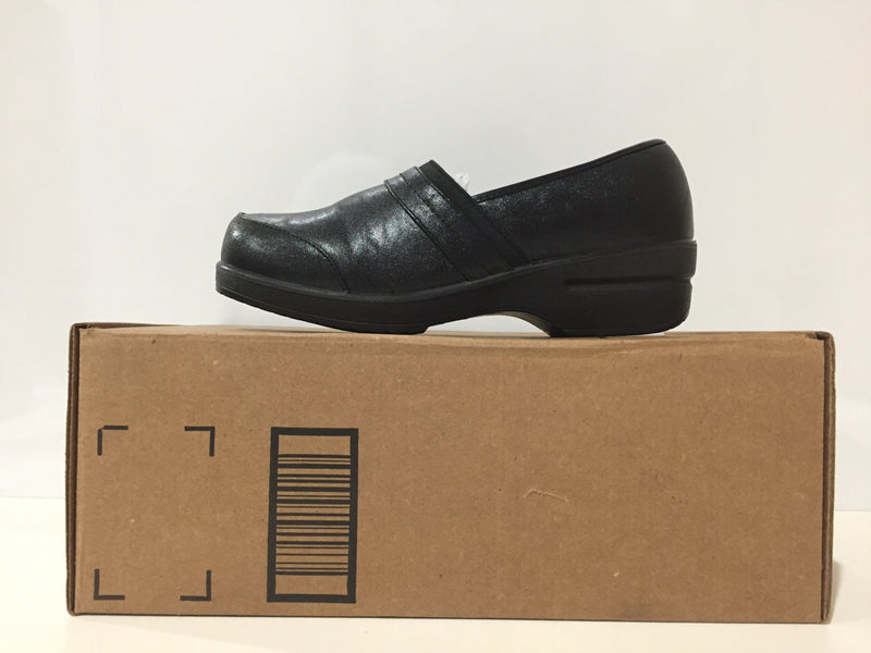 Easy Street Womens Origin Leather Flexible Clogs Black 8.5 Wide Pair Of Shoes