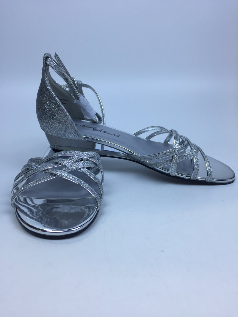 Easy Street Women's Tarrah Wedge Sandal, Silver Glitter, 11 W US