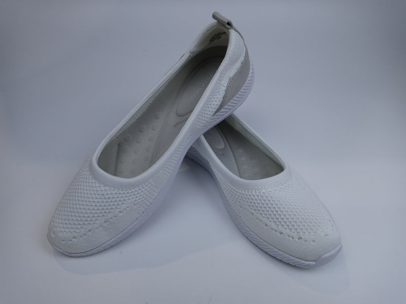 Easy Spirit Women's Glitz 2 Sneaker White 140 11 Wide Pair Of Shoes