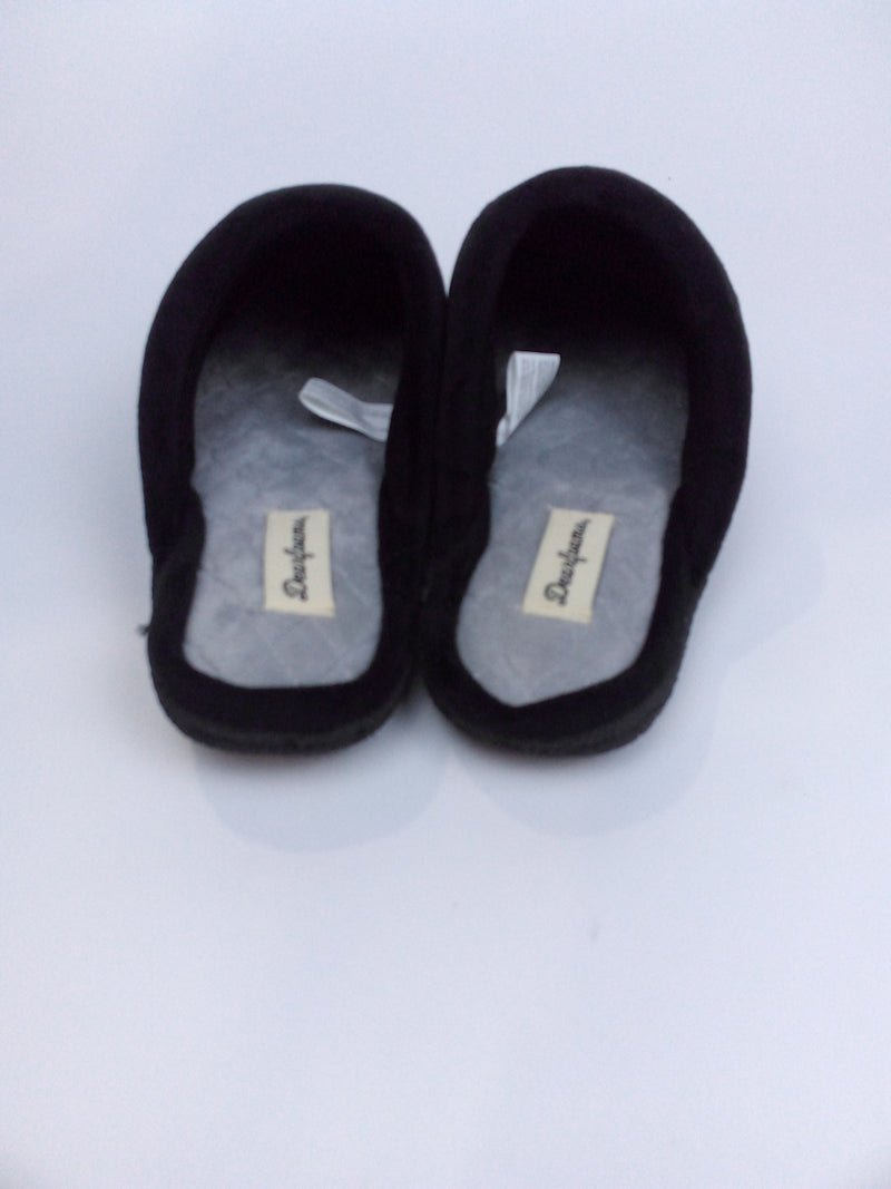 Dearfoams Women's Samantha Knit Closed Toe Slipper Black Small Pair of Shoes