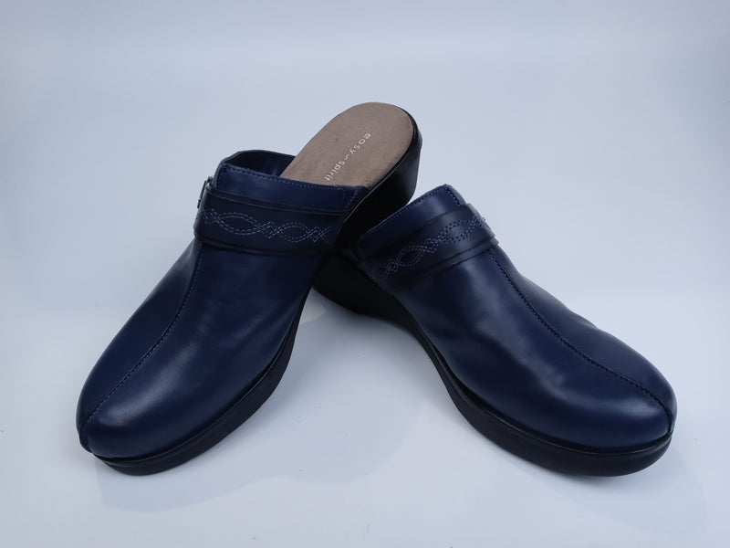 Easy Spirit Women's Pine Clog Blue 11 Pair of Shoes