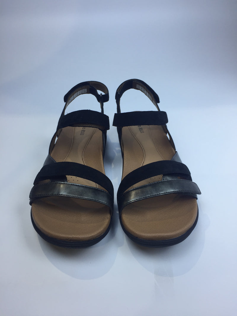 Cobb Hill Women's Adjustable Strap Flat Sandal White 6 Pair of Shoes