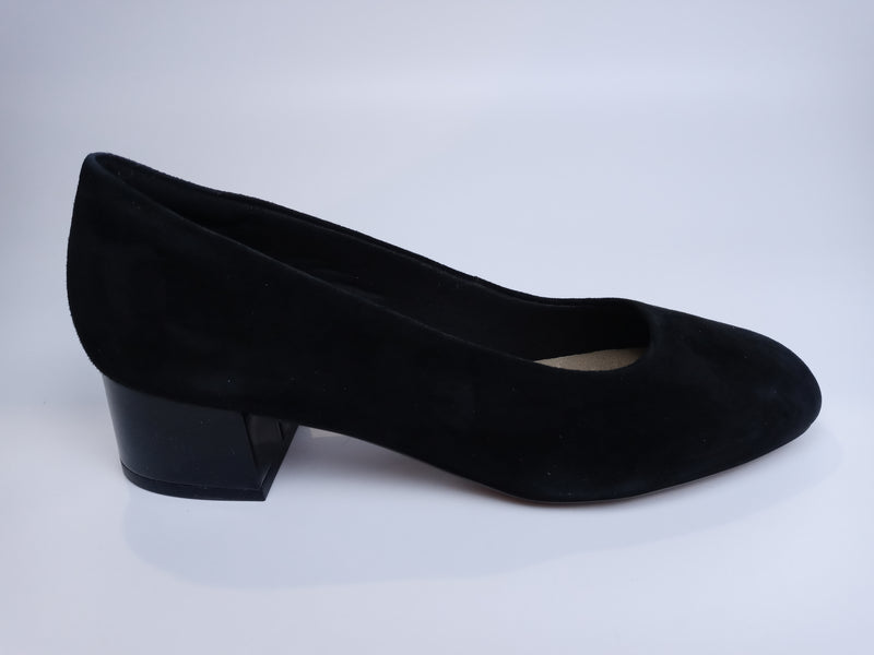 Clarks Women's Marilyn Leah Pump Black Suede 9 Pair of Shoes