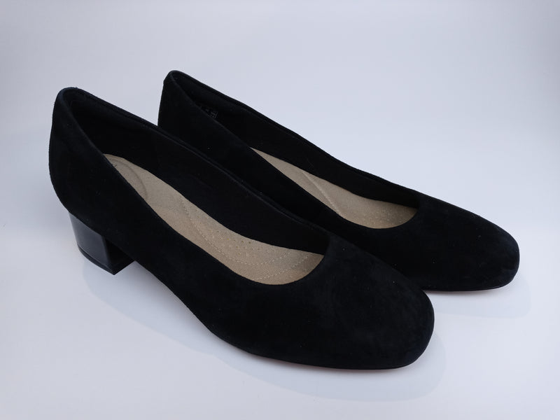 Clarks Women's Marilyn Leah Pump Black Suede 9 Pair of Shoes