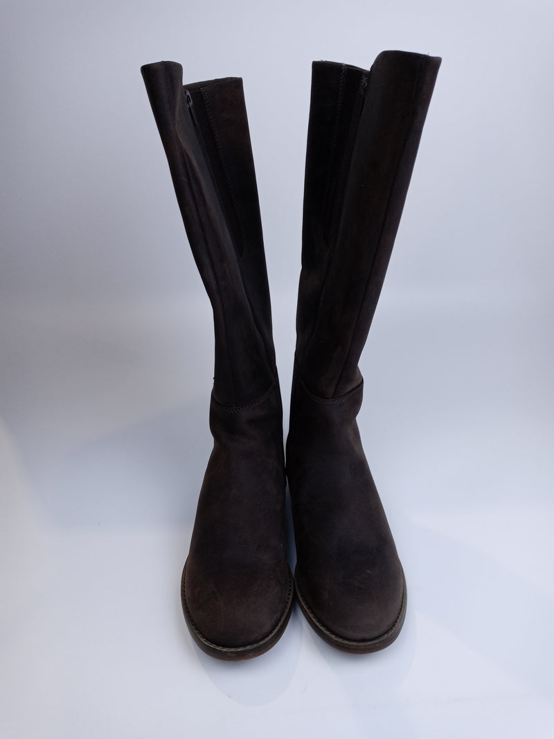 Clarks Womens Camzin Branch Fashion Boo Dark Brown Leather 8.5 Pair of Shoes