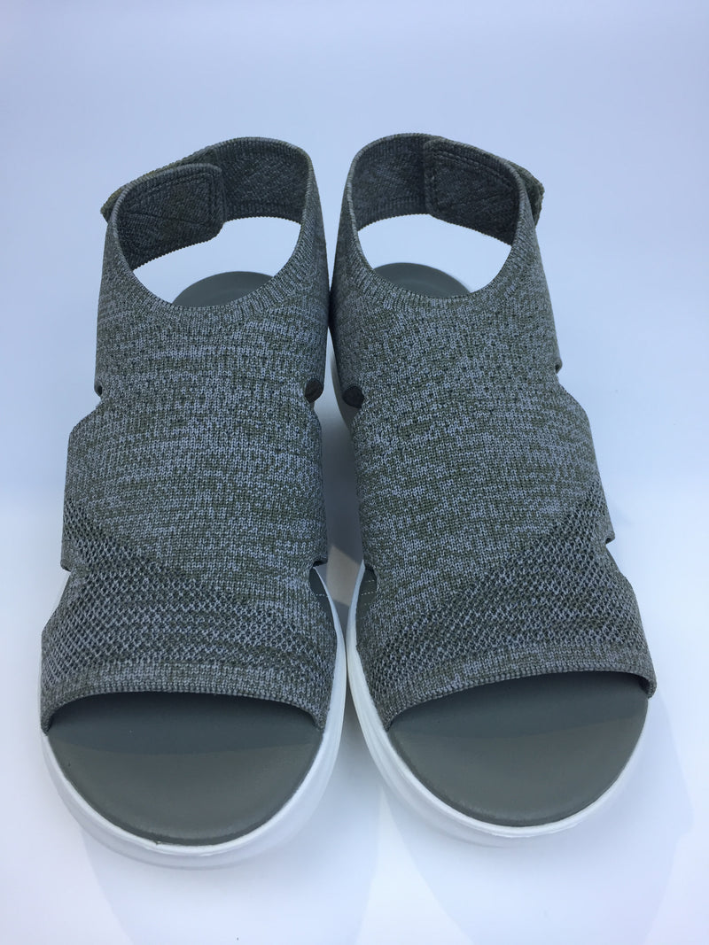 Clarks Womens Marin Sail Sandal Khaki Knit 9.5 Us Pair of Shoes