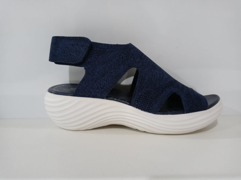 Clarks Women's Marin Sail Sandal, Navy Knit, 6.5