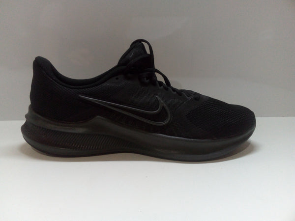 Nike Downshifter 11 Black/DK Smoke Grey-LT Smoke Grey 12