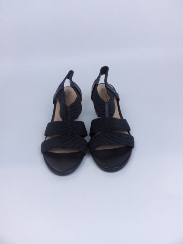 Bella Vita Women's Block Heeled Navy Textured Gore Size 9.5 Pair of Shoes