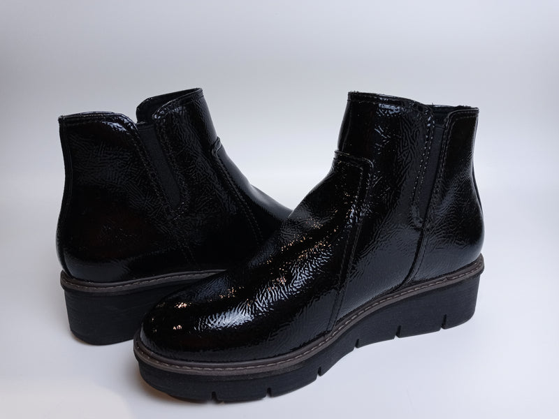 Clarks Women's Airabell Zip Ankle Boot, Black Crinklepat, 9.5 Medium