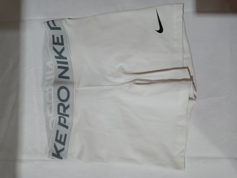 Nike Women's Pro 365 5 Inch Shorts (Medium, White)