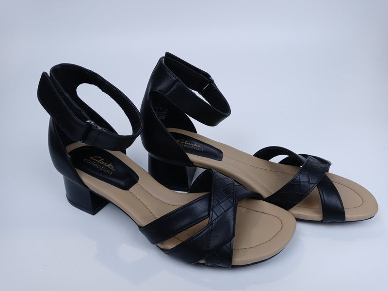 Clarks Women's Desirae Lily Heeled Sandal Coated Leather 7.5 Pair of Shoes