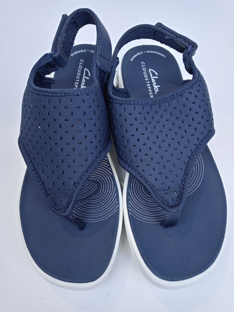 Clarks Women's Drift Blossom Flat Sandal Navy Textile 6 Wide Pair of Shoes