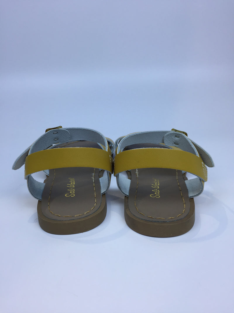 Salt Water Sandals by Hoy Shoes Girl's Retro Gold 7 Big Kid Women's 7 Pair Of Shoes
