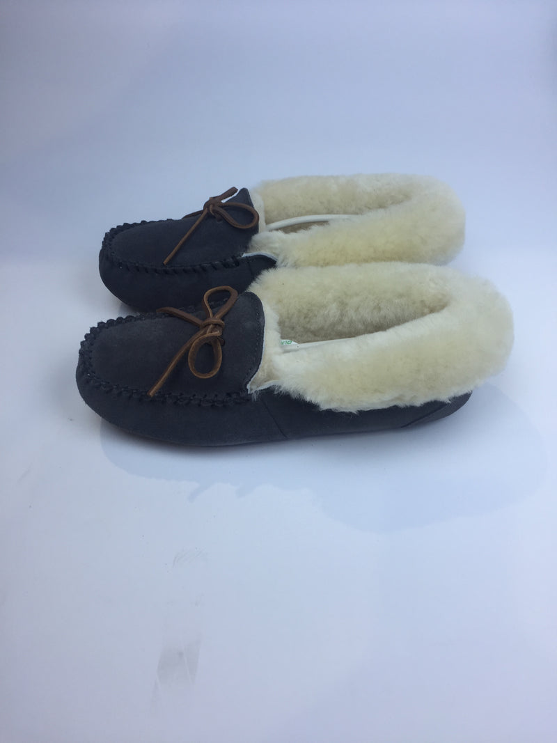 Fireside by Dearfoams Pair Shoes for Women's Moc Bootie Slippers size 7