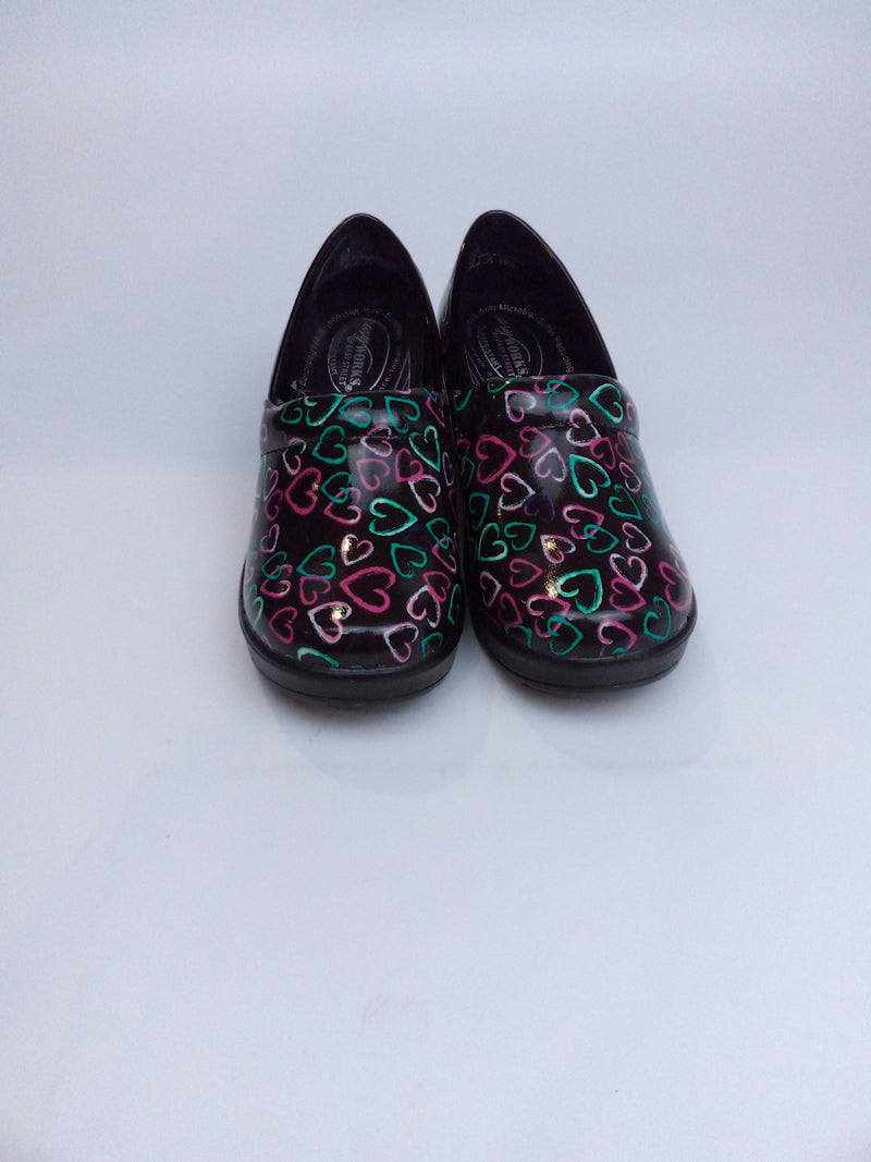 Easy Works by Easy Street Women's Laurie Clog Black Multi Hearts Size 6 W