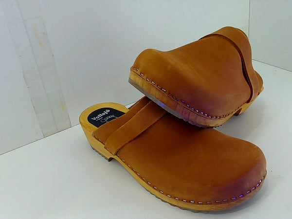 Othereden Women's Vollsjo Leather Closed Toe Clogs - Size 11